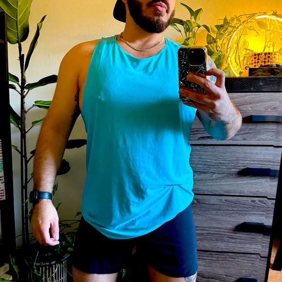 Lululemon Razor Back Tank - Picture 2 of 5